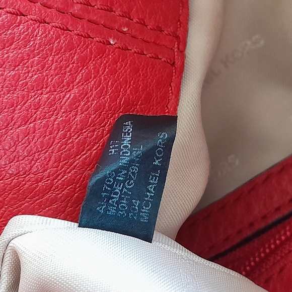 Michael Kors Lex Large  Hobo - Picture 13 of 16